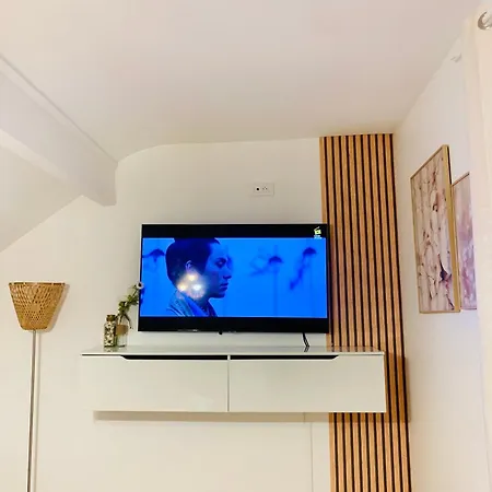 Le Bora Cosy House - Calme & Lumineux - Proche Metro アパート