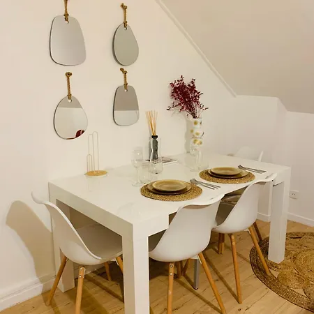 Le Bora Cosy House - T2 Lumineux Et Moderne A Proximite Du Metro Maisons-Alfort